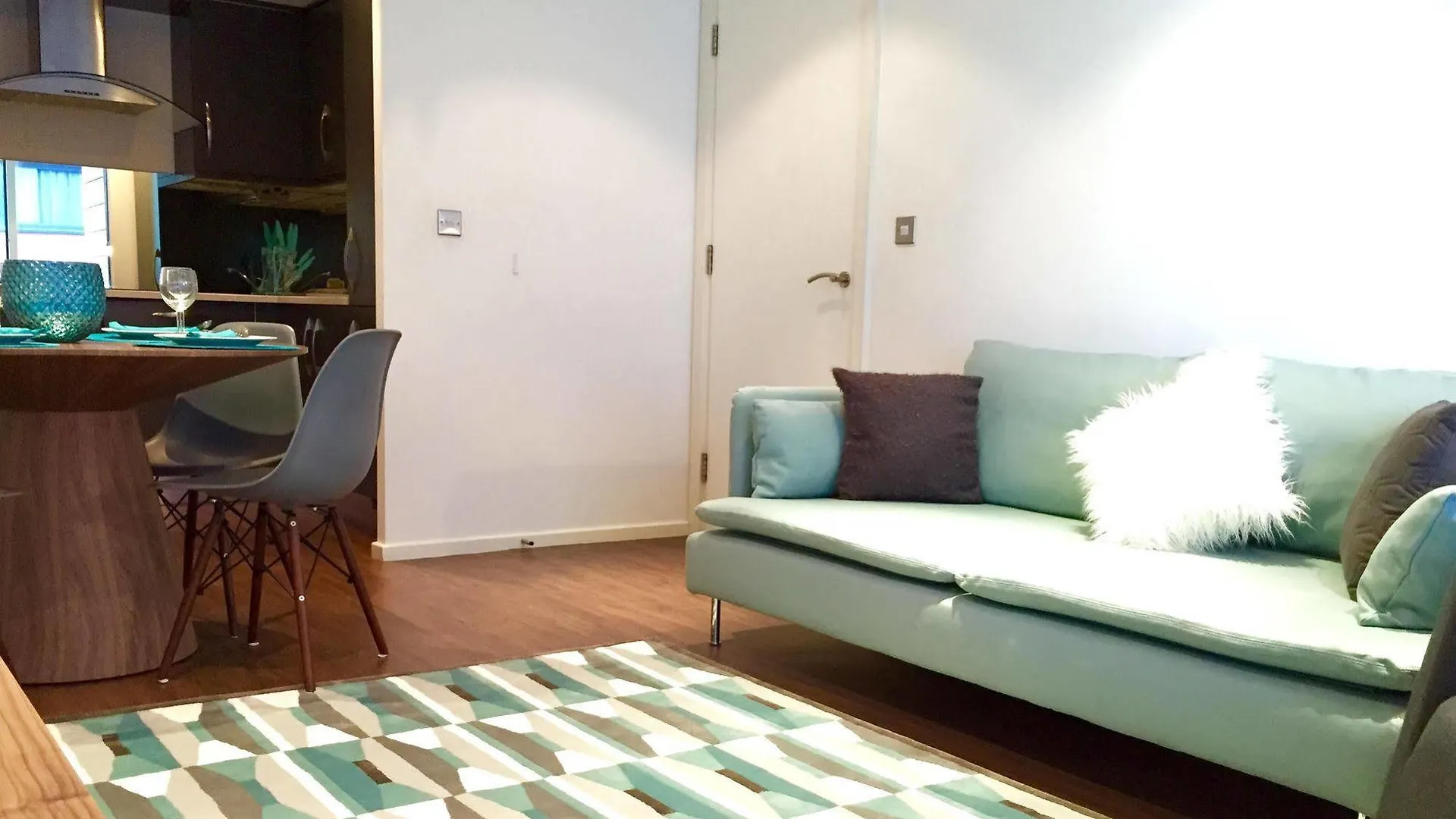 Apartament Royal Victoria Docks Londyn 0*,