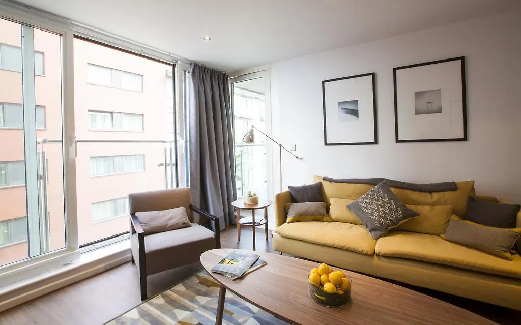 Belvedere Royal Victoria Docks Apartment London 0*,